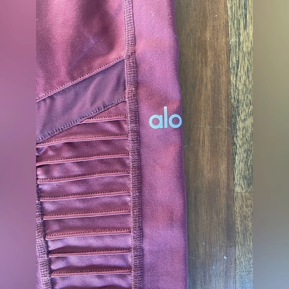 ALO yoga moto legging burgundy XXS